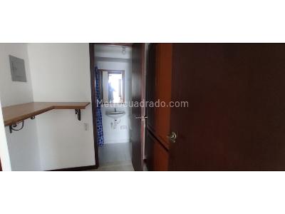 Apartamento de 3 alcobas en arriendo en Altos Del Poblado, Medellín, 127 m² · foto 15 de 16