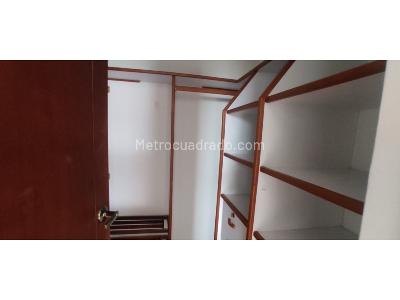 Apartamento de 3 alcobas en arriendo en Altos Del Poblado, Medellín, 127 m² · foto 16 de 16