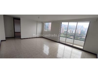 Apartamento de 3 alcobas en arriendo en Altos Del Poblado, Medellín, 127 m² · foto 2 de 16