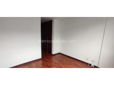 Apartamento de 3 alcobas en arriendo en Altos Del Poblado, Medellín, 127 m² · foto 8 de 16