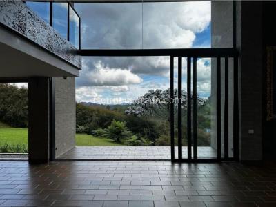Casa en arriendo en Envigado, Envigado · foto 3 de 18