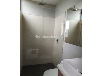 Apartamento de 2 alcobas en arriendo en Poblado La Calera, Medellín, 100 m² · foto 10 de 15