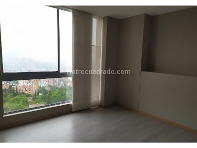 Apartamento de 2 alcobas en arriendo en Poblado La Calera, Medellín, 100 m² · foto 7 de 15