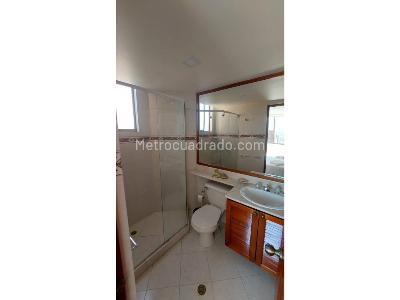 Apartamento de 4 alcobas en arriendo en Poblado Los Balsos, Medellín, 160 m² · foto 6 de 8