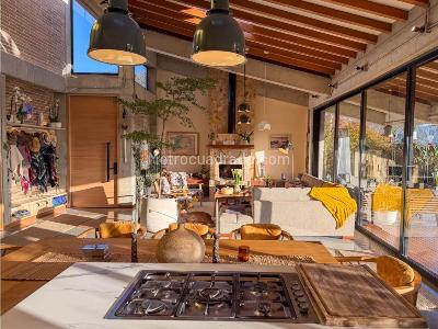 Casa de 4 alcobas en venta en Envigado, Envigado, 350 m² · foto 2 de 20