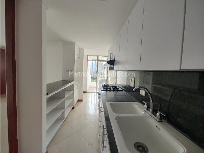Apartamento de 3 alcobas en venta en Envigado, Envigado, 113 m² · foto 4 de 18