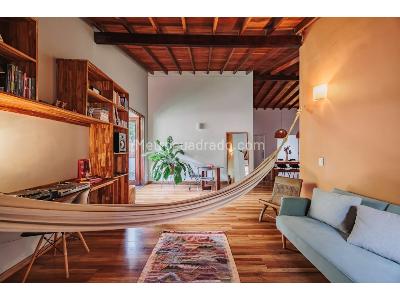 Apartamento de 3 alcobas en arriendo en El Poblado Castropol, Medellín, 190 m² · foto 2 de 9