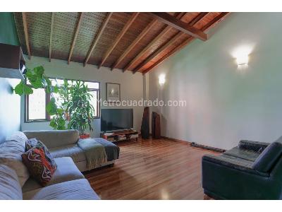 Apartamento de 3 alcobas en arriendo en El Poblado Castropol, Medellín, 190 m² · foto 3 de 9