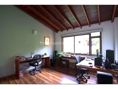 Apartamento de 3 alcobas en arriendo en El Poblado Castropol, Medellín, 190 m² · foto 9 de 9