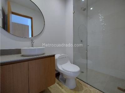 Apartamento en venta en El Poblado Provenza, Medellín · foto 13 de 14