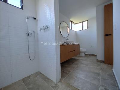 Apartamento en venta en El Poblado Provenza, Medellín · foto 14 de 14
