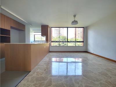 Apartamento en venta en El Poblado Provenza, Medellín · foto 3 de 14
