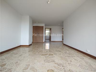 Apartamento en venta en El Poblado Provenza, Medellín · foto 6 de 14