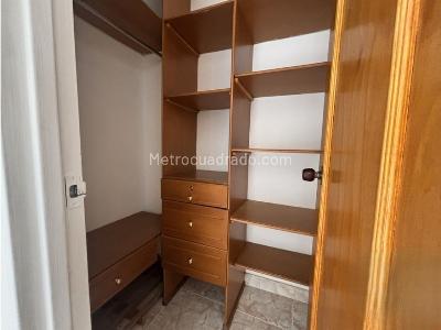 Apartamento en arriendo en Poblado, Medellín · foto 10 de 14
