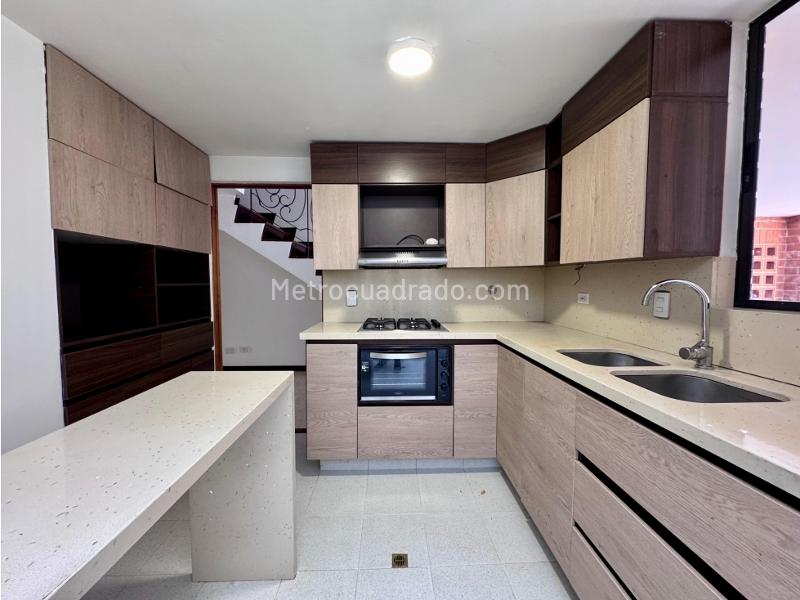Casa en Arriendo, Envigado Las Brujas, Envigado