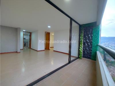 Apartamento de 3 alcobas en arriendo en Poblado La Frontera, Medellín, 113 m² · foto 2 de 17