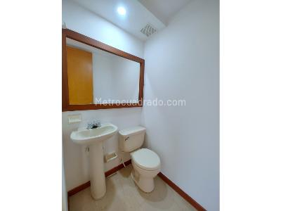 Apartamento de 3 alcobas en arriendo en Poblado La Frontera, Medellín, 113 m² · foto 6 de 17