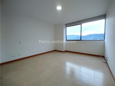 Apartamento de 3 alcobas en arriendo en Poblado La Frontera, Medellín, 113 m² · foto 14 de 17