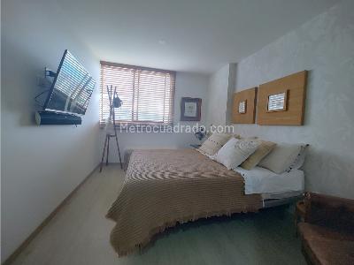 Apartamento de 2 alcobas en venta en Alto Del Escobero, Envigado, 66 m² · foto 11 de 14