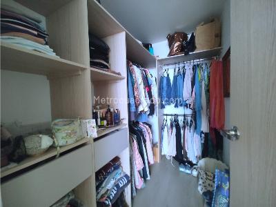 Apartamento de 2 alcobas en venta en Alto Del Escobero, Envigado, 66 m² · foto 9 de 14