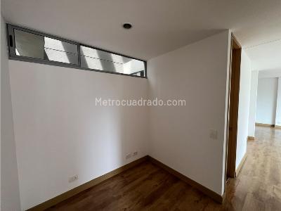 Apartamento de 3 alcobas en arriendo en Poblado Los Balsos, Medellín, 94 m² · foto 10 de 15