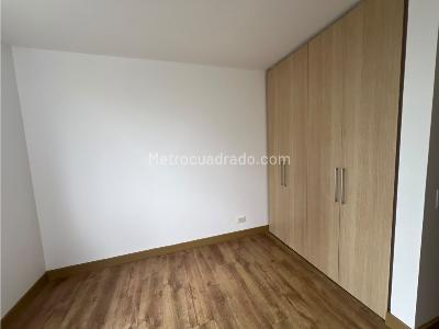 Apartamento de 3 alcobas en arriendo en Poblado Los Balsos, Medellín, 94 m² · foto 7 de 15