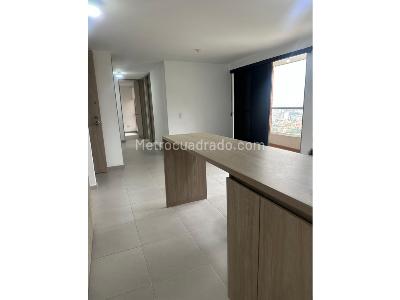 Apartamento de 3 alcobas en arriendo en Envigado La Cuenca, Medellín, 68 m² · foto 2 de 13