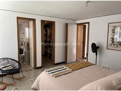 Apartamento de 3 alcobas en arriendo en Poblado Los Balsos, Medellín, 140 m² · foto 5 de 15