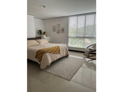 Apartamento de 3 alcobas en arriendo en Poblado Los Balsos, Medellín, 140 m² · foto 7 de 15