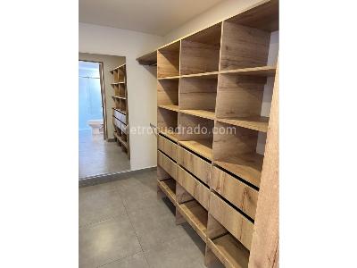 Apartamento de 3 alcobas en arriendo en El Poblado, Medellín, 180 m² · foto 11 de 17
