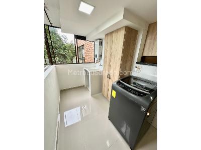 Apartamento de 3 alcobas en arriendo en El Poblado, Medellín, 180 m² · foto 16 de 17