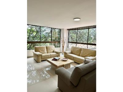 Apartamento de 3 alcobas en arriendo en El Poblado, Medellín, 180 m² · foto 3 de 17