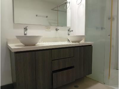 Apartamento de 2 alcobas en arriendo en Medellin, Medellín, 80 m² · foto 14 de 14