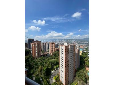 Apartamento de 3 alcobas en arriendo en El Poblado, Medellín, 146 m² · foto 2 de 16