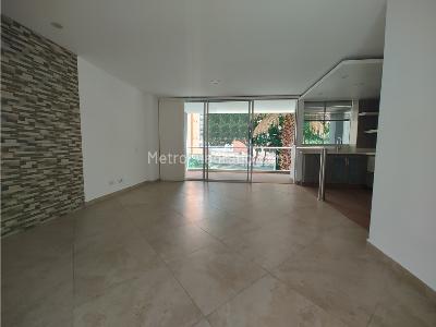 Apartamento de 3 alcobas en arriendo en Envigado, Medellín, 139 m² · foto 2 de 14