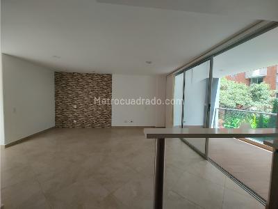 Apartamento de 3 alcobas en arriendo en Envigado, Medellín, 139 m² · foto 3 de 14