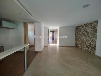 Apartamento de 3 alcobas en arriendo en Envigado, Medellín, 139 m² · foto 4 de 14
