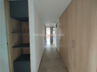 Apartamento de 3 alcobas en arriendo en Envigado, Medellín, 139 m² · foto 6 de 14