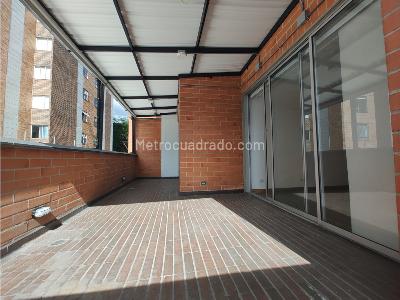 Apartamento de 3 alcobas en arriendo en Envigado, Medellín, 139 m² · foto 9 de 14
