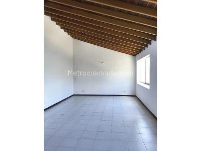 Casa de 3 alcobas en arriendo en Poblado Los Balsos, Medellín, 229 m² · foto 10 de 20