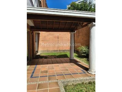 House for rent in Poblado Los Balsos, Medellín