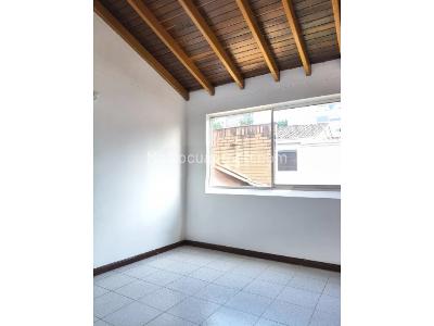 Casa de 3 alcobas en arriendo en Poblado Los Balsos, Medellín, 229 m² · foto 3 de 20