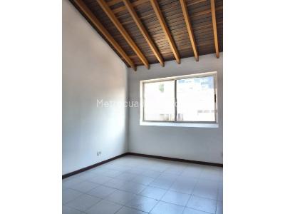 Casa de 3 alcobas en arriendo en Poblado Los Balsos, Medellín, 229 m² · foto 4 de 20
