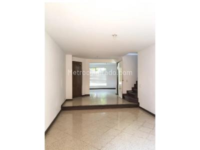 Casa de 3 alcobas en arriendo en Poblado Los Balsos, Medellín, 229 m² · foto 6 de 20