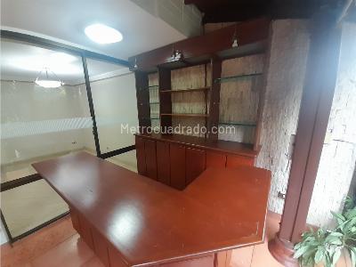Casa de 4 alcobas en arriendo en Poblado Los Balsos, Medellín, 325 m² · foto 14 de 16
