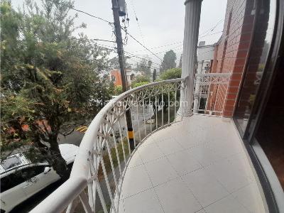 Casa de 4 alcobas en arriendo en Poblado Los Balsos, Medellín, 325 m² · foto 15 de 16