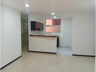 Apartamento de 2 alcobas en arriendo en El Poblado Castropol, Medellín, 63 m² · foto 3 de 11