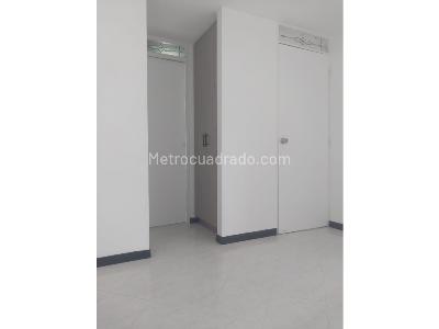 Apartamento de 3 alcobas en arriendo en Poblado San Julian, Medellín, 70 m² · foto 3 de 10