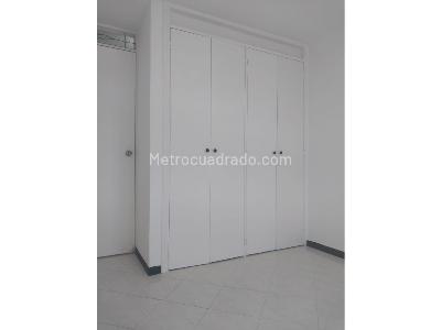Apartamento de 3 alcobas en arriendo en Poblado San Julian, Medellín, 70 m² · foto 4 de 10