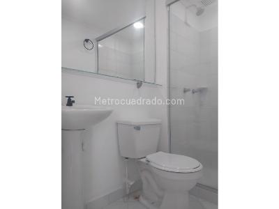 Apartamento de 3 alcobas en arriendo en Poblado San Julian, Medellín, 70 m² · foto 8 de 10